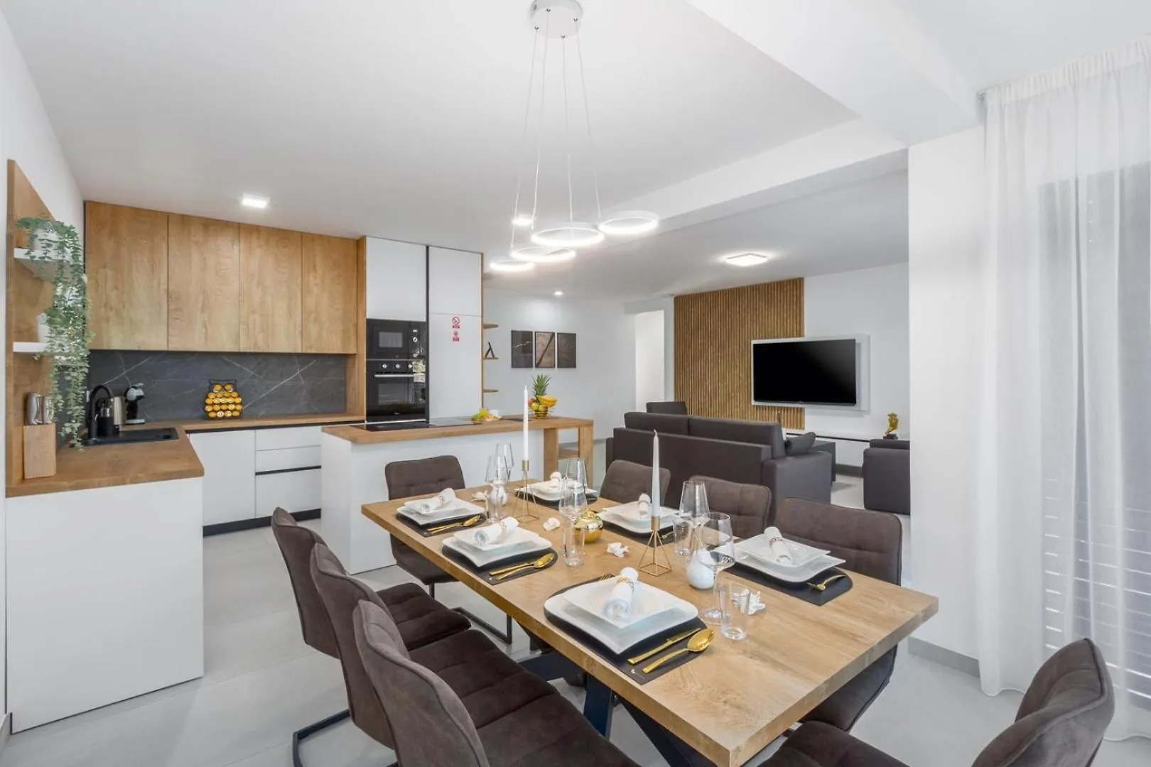 Villa Matic Ground Floor Apartment With Shared Pool Funtana 0*,